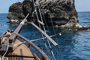 ブログ「タイ湾最強のダイブサイト「セイルロック」完全ガイド！魚影の壁とジンベエザメに会える海の楽園」サムネイル画像